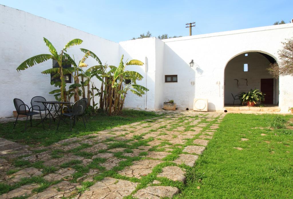 Отель Masseria Brancati Остуни Экстерьер фото